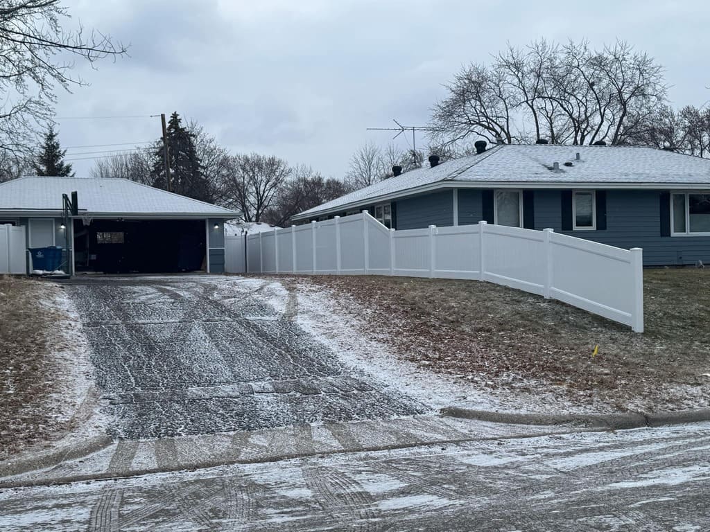 vinyl fence minneapolis mn